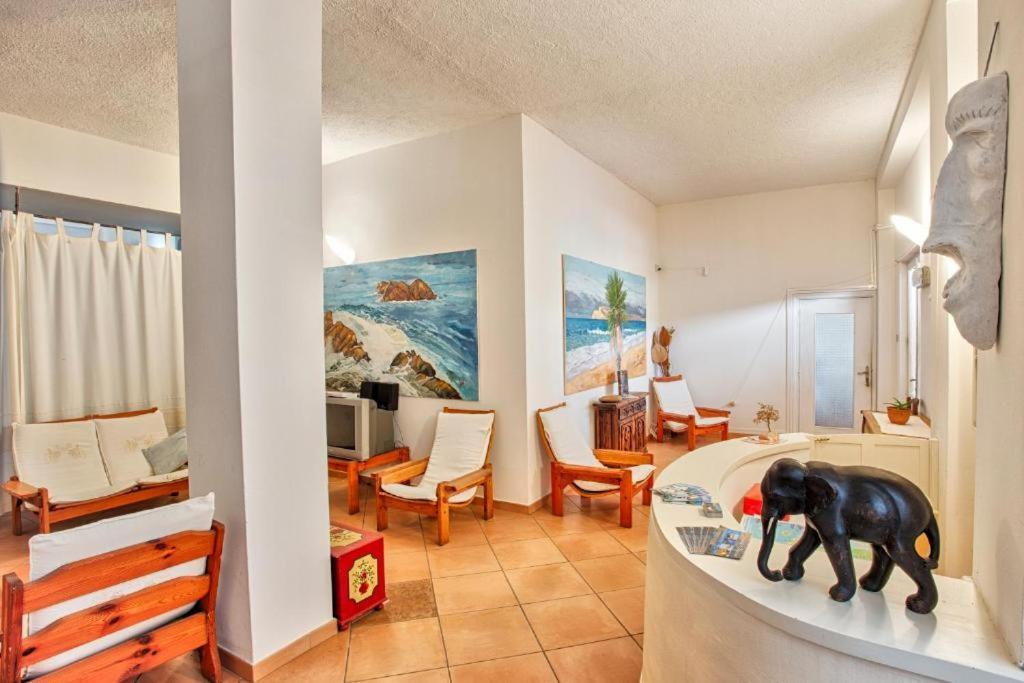 Hotel Al Faro , La Cinta ,san Teodoro